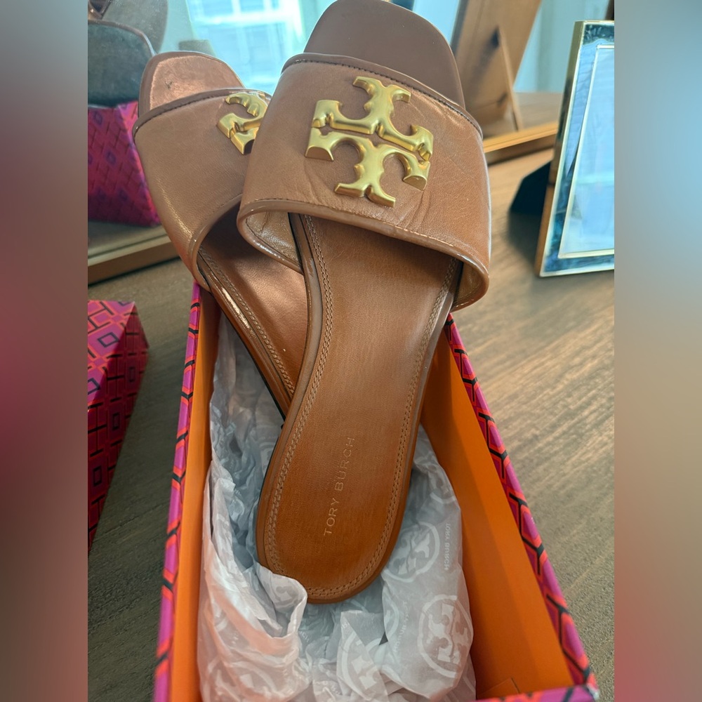 Tory Burch Bourbon Color Eleanore Slides (Sandals) Size 8 Lightly worn  (twice)